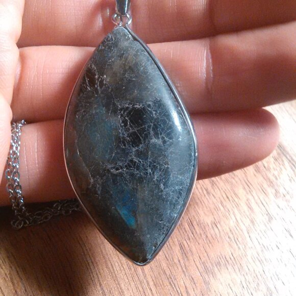 Malagasy Labradorite Stainless Steel Pendant Necklace - Picture 10 of 15